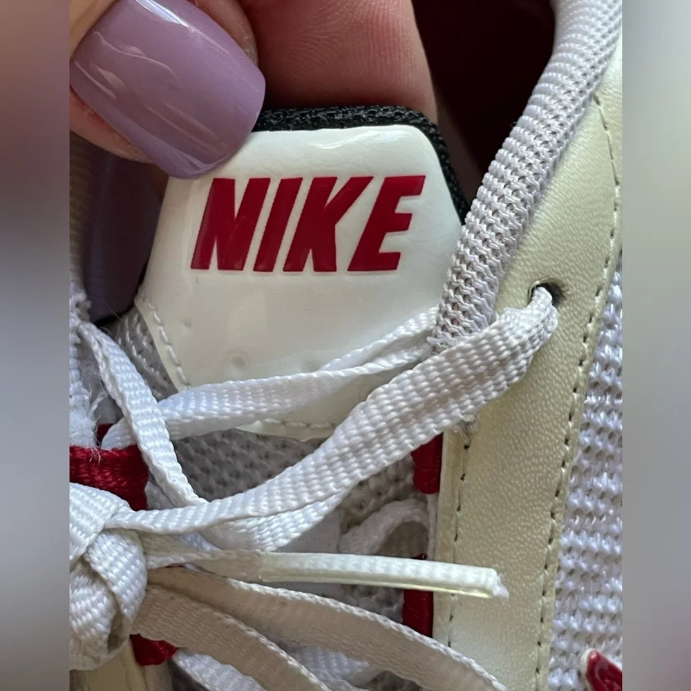 Retro Nike Air Essential Sister Women size 7 LowTraining Shoes 344126-161,